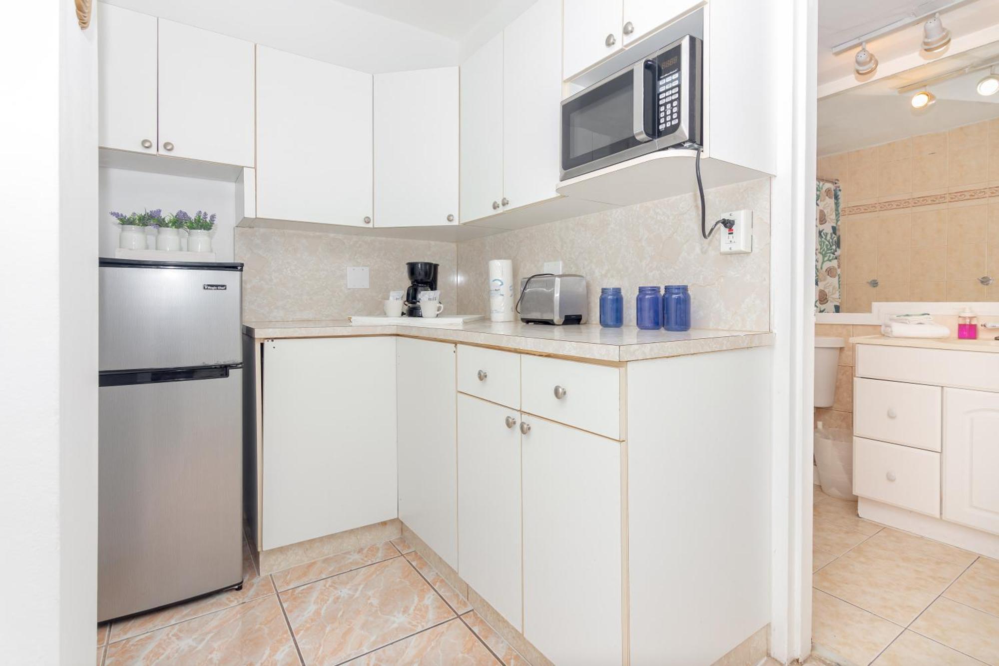 Girasole Rentals Suites ไมอามีบีช ภายนอก รูปภาพ