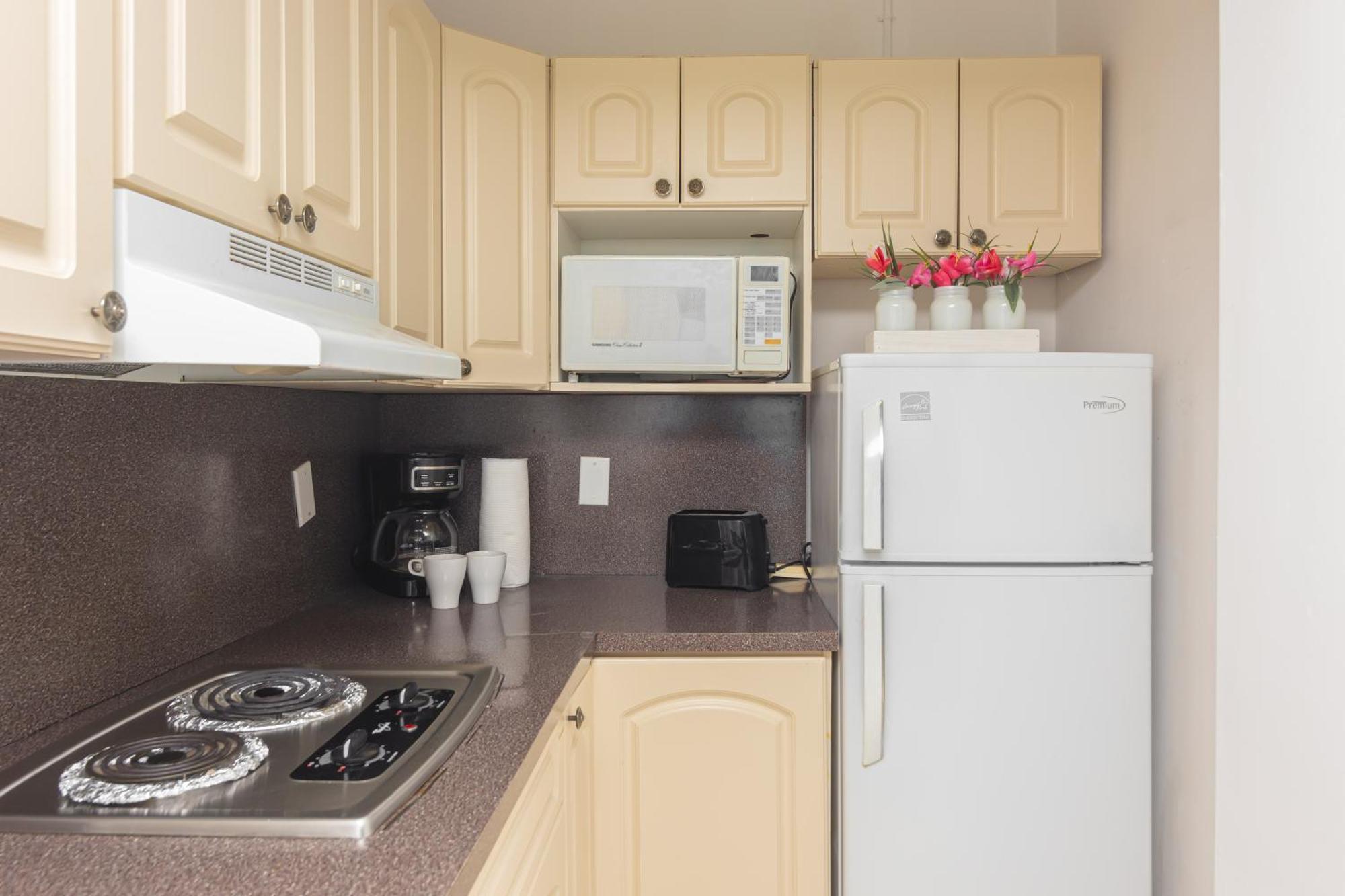 Girasole Rentals Suites ไมอามีบีช ภายนอก รูปภาพ