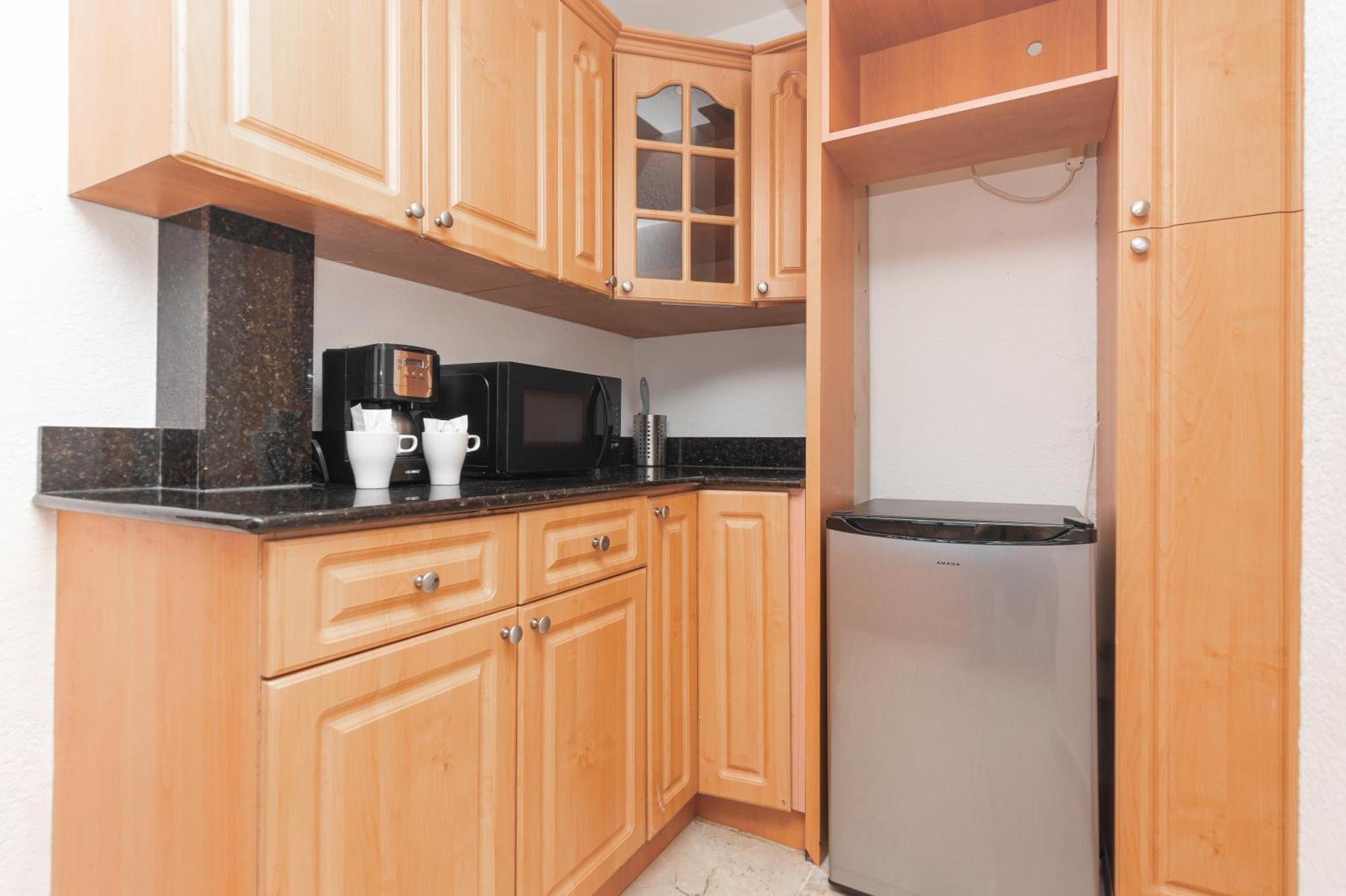 Girasole Rentals Suites ไมอามีบีช ห้อง รูปภาพ