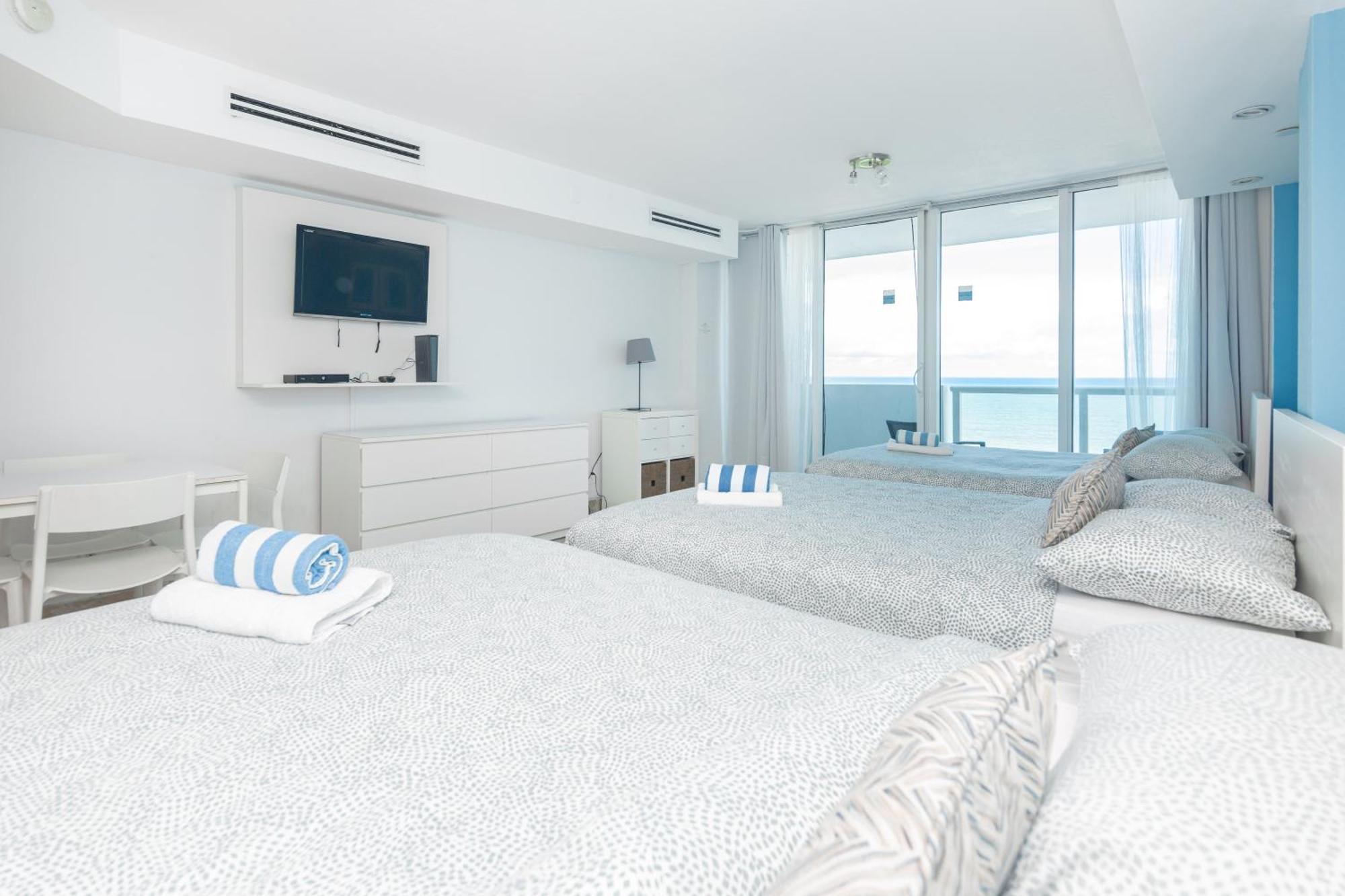 Girasole Rentals Suites ไมอามีบีช ห้อง รูปภาพ