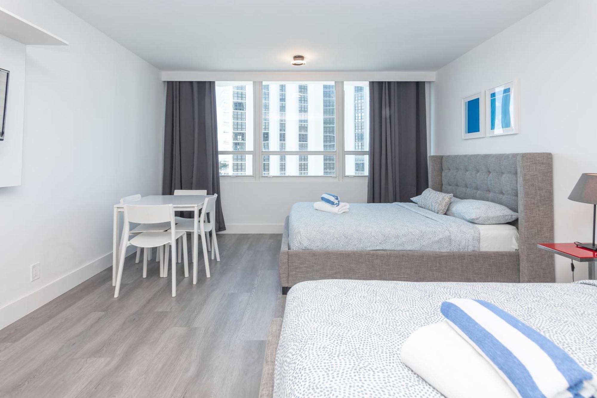 Girasole Rentals Suites ไมอามีบีช ห้อง รูปภาพ