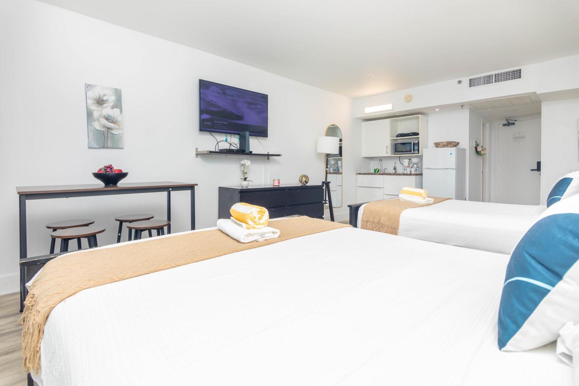 Girasole Rentals Suites ไมอามีบีช ห้อง รูปภาพ
